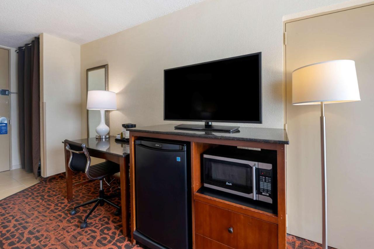 Best Western Plus North Miami-Bal Harbour Dış mekan fotoğraf