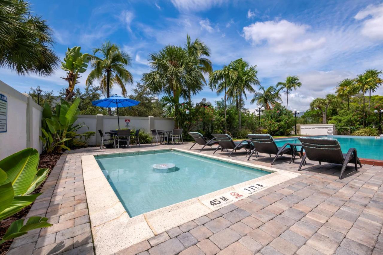 Best Western Plus North Miami-Bal Harbour Dış mekan fotoğraf