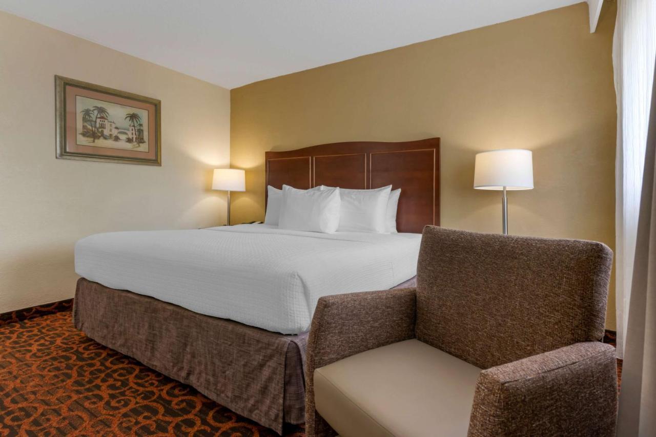 Best Western Plus North Miami-Bal Harbour Dış mekan fotoğraf