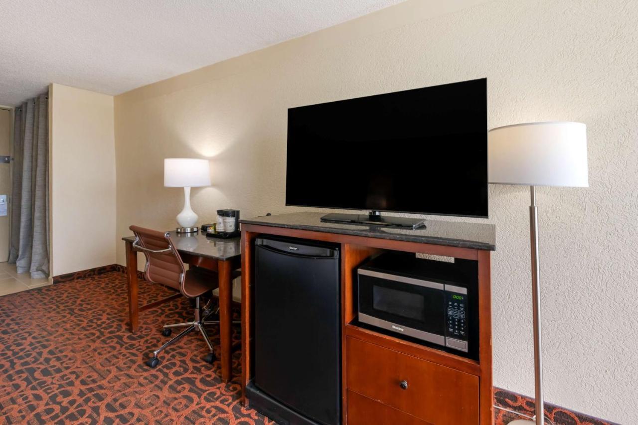 Best Western Plus North Miami-Bal Harbour Dış mekan fotoğraf