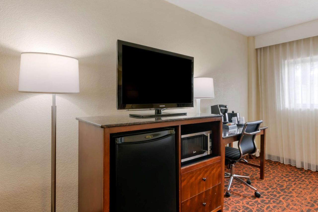 Best Western Plus North Miami-Bal Harbour Dış mekan fotoğraf